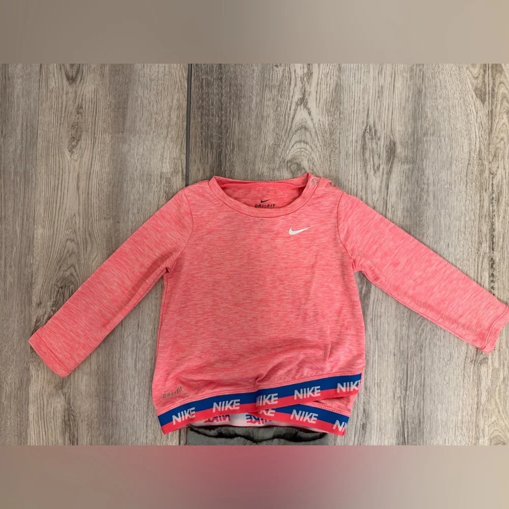 Nike Kids Matching Set in Pink  and Gray